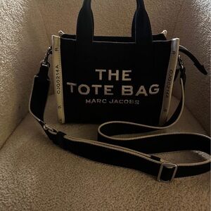 Marc Jacobs Black The Tote Bag (small)